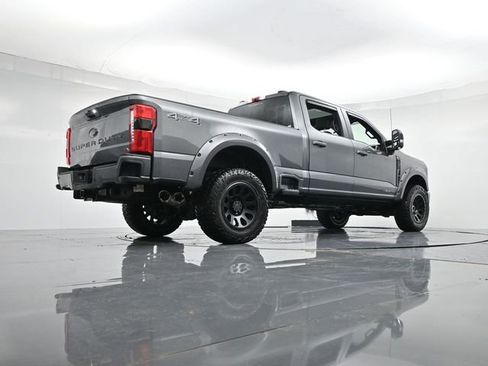 New 2025 Ford F250 XLT w/ Black Appearance Package image 28