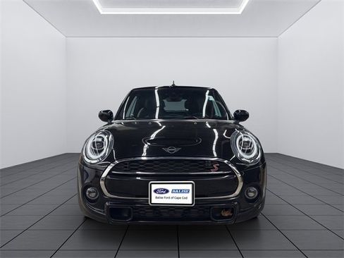 Used 2020 MINI Cooper S image 1