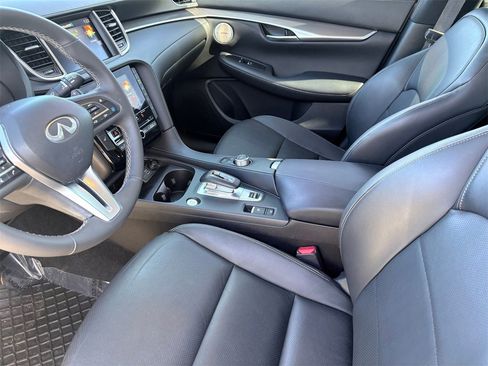 Used 2023 INFINITI QX50 Luxe image 12