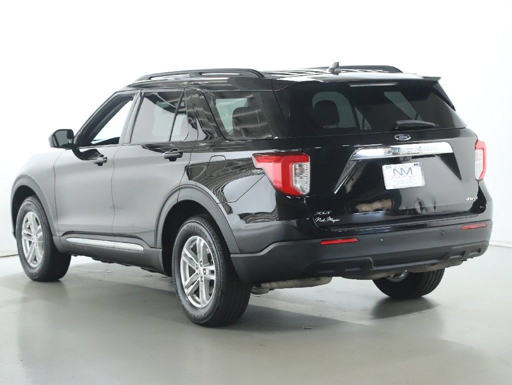 Used 2022 Ford Explorer XLT AWD/4WD image 40