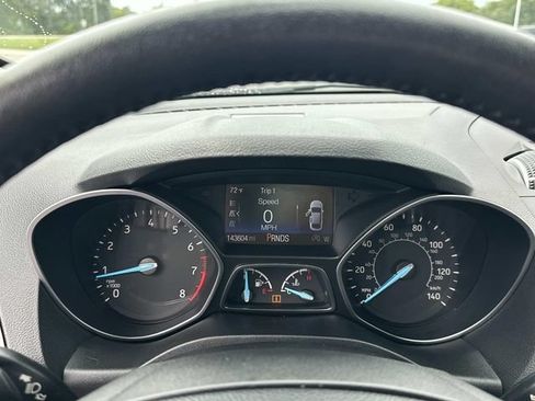 Used 2018 Ford Escape Titanium w/ Ford Safe & Smart Package AWD/4WD image 10