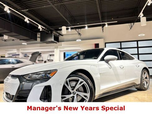 Used 2023 Audi e-tron GT Prestige w/ Prestige Package image 1