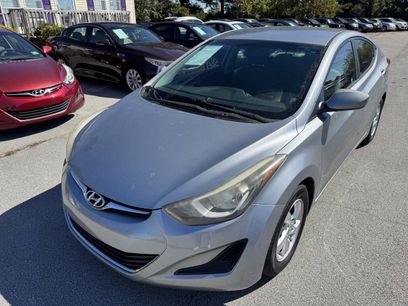 Used 2015 Hyundai Elantra SE