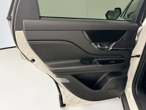 Used 2023 Lincoln Corsair Standard image 27