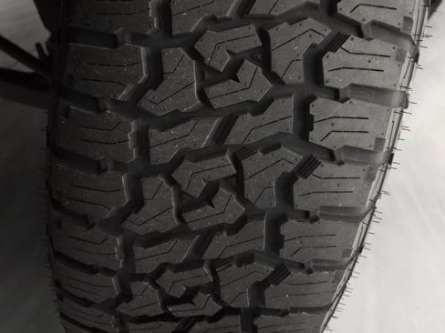 Used 2009 Chevrolet Silverado 1500 LT image 32