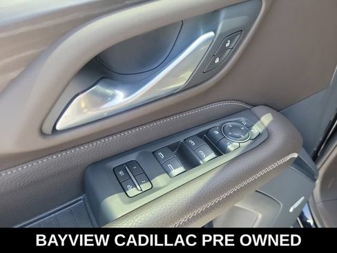 Used 2022 GMC Yukon XL Denali AWD/4WD image 25