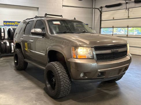 Used 2012 Chevrolet Tahoe LTZ AWD/4WD image 3
