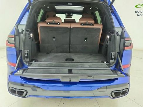 Used 2025 BMW X7 M60i image 14