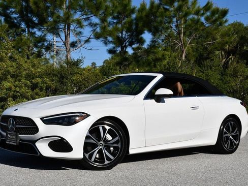 Used 2024 Mercedes-Benz CLE 300 4MATIC Cabriolet image 26