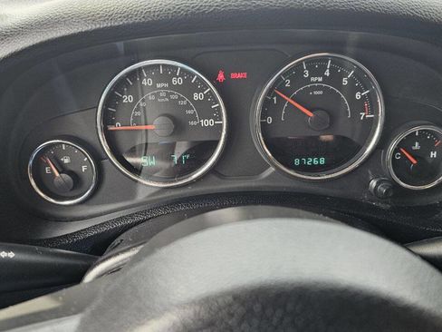 Used 2012 Jeep Wrangler Sport AWD/4WD image 7