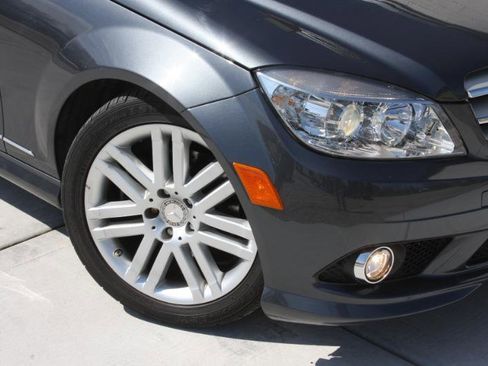 Used 2009 Mercedes-Benz C 300 4MATIC Sedan image 5