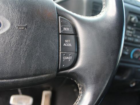 Used 2004 Ford F250 4x4 Crew Cab Super Duty image 25