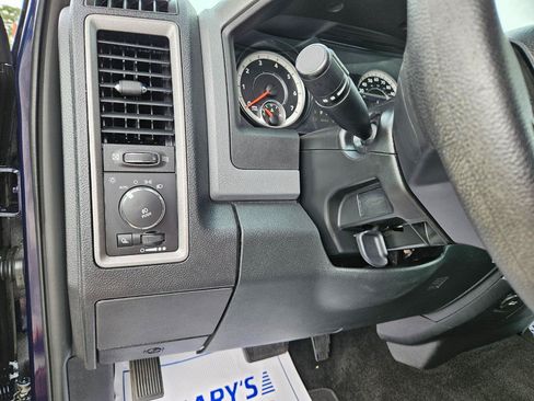 Used 2016 RAM 1500 Express AWD/4WD image 23