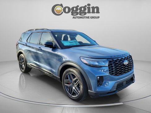 New 2026 Ford Explorer ST-Line w/ ST-Line Street Pack RWD image 5
