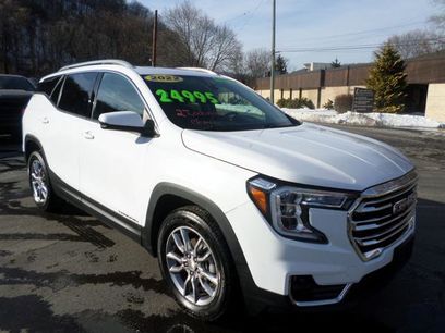 Used 2022 GMC Terrain SLT w/ Infotainment Package II