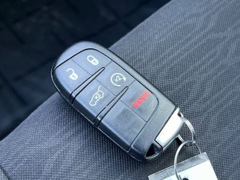 Used 2022 Dodge Durango GT w/ Blacktop Package image 24