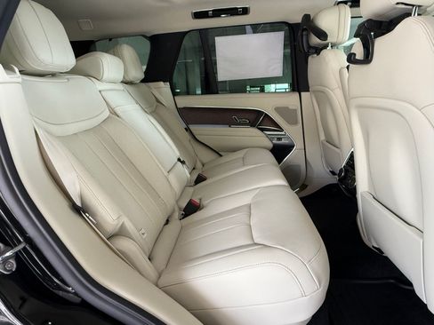 New 2026 Land Rover Range Rover SE AWD/4WD image 34
