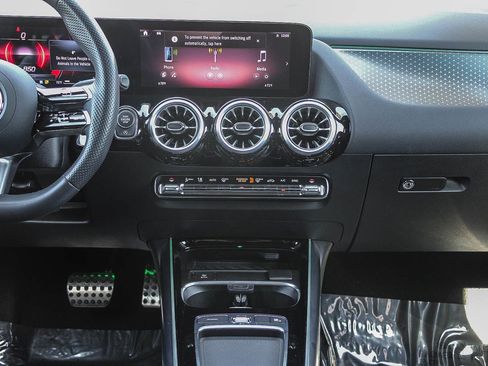 Certified 2025 Mercedes-Benz GLA 250 image 13