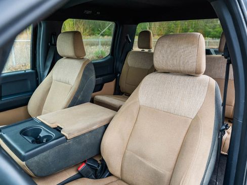 Used 2023 Ford F150 XLT AWD/4WD image 3
