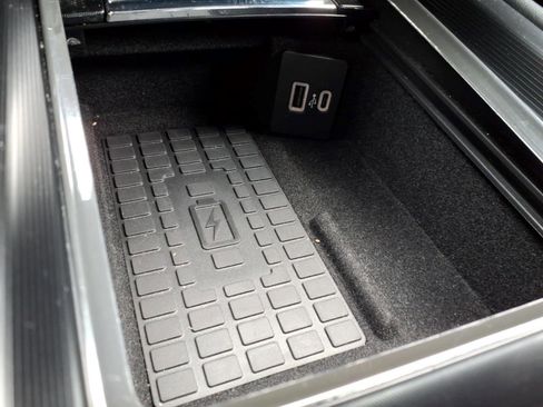 Used 2024 Lincoln Corsair AWD w/ Equipment Group 101A image 22