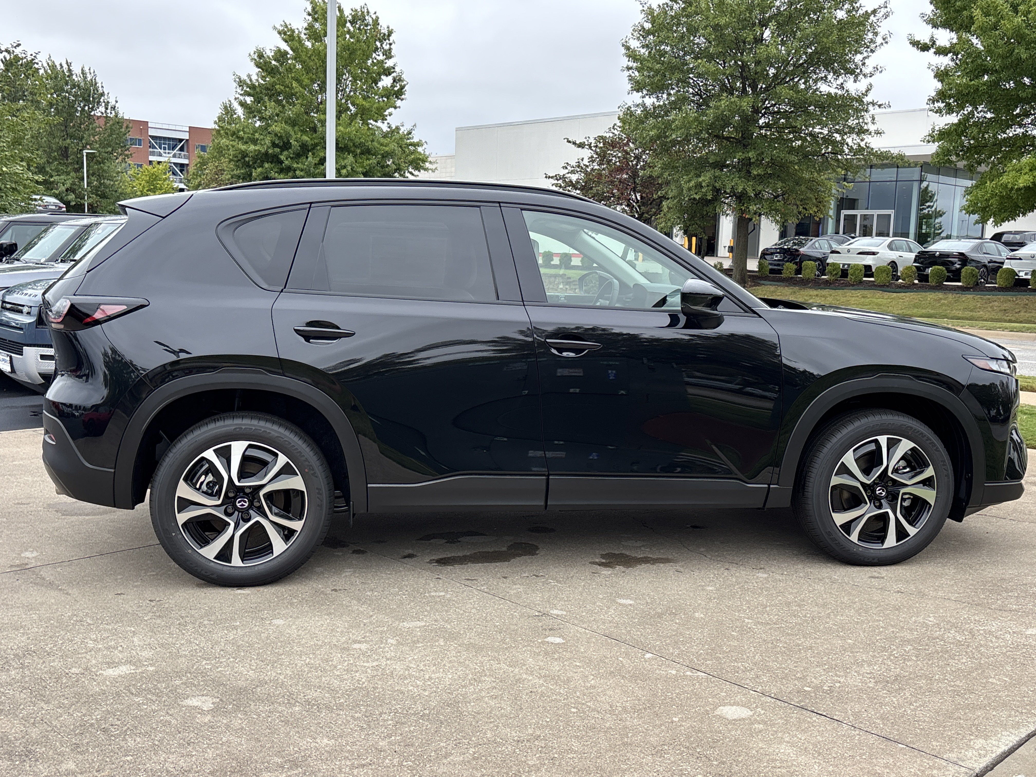 New 2026 MAZDA CX-5 Preferred AWD/4WD image 2