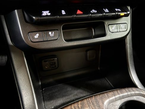 Certified 2021 GMC Canyon Denali AWD/4WD image 40