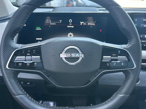 Used 2024 Nissan Ariya FWD image 23