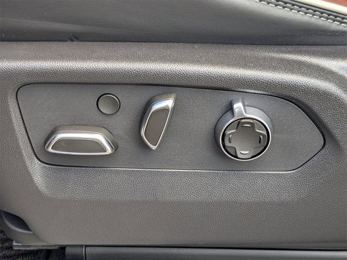 Used 2024 GMC Sierra 3500 Denali Ultimate image 21