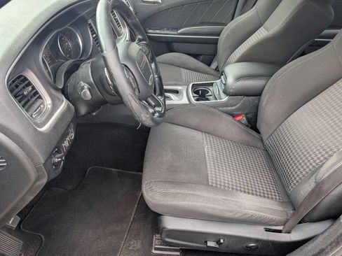 Used 2019 Dodge Charger GT RWD image 7