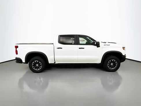 Used 2024 Chevrolet Silverado 1500 ZR2 w/ Technology Package image 10