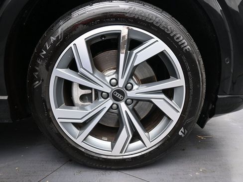 Used 2024 Audi Q4 e-tron Premium Plus w/ Premium Plus image 35