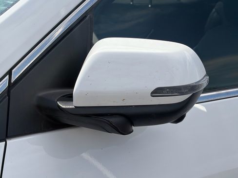 Used 2025 Buick Enclave Preferred AWD/4WD image 8