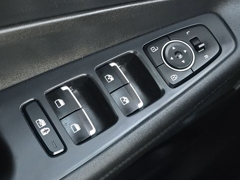 Used 2023 Hyundai Santa Fe SEL image 12