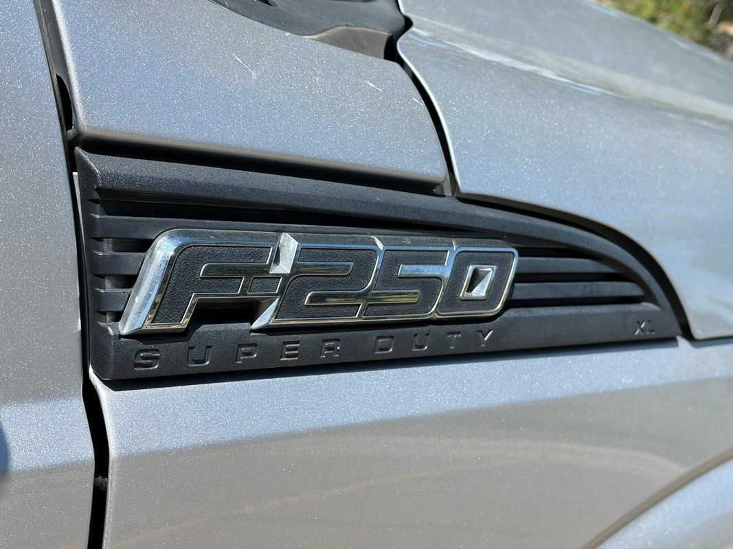 Used 2015 Ford F250 XL w/ Power Equipment Group AWD/4WD image 22