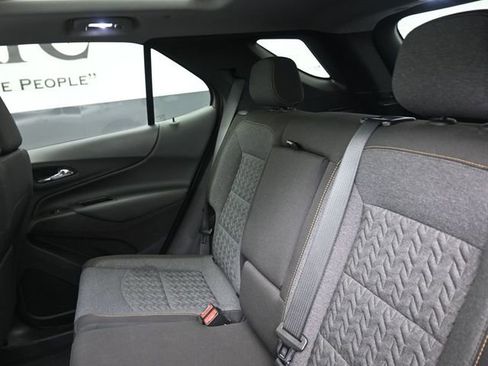 Used 2024 Chevrolet Equinox LT image 20