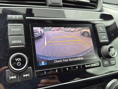 Used 2018 Honda CR-V LX image 21