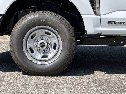 New 2026 Ford F250 XL AWD/4WD image 23