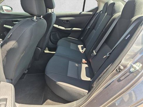 Used 2025 Nissan Sentra SV FWD image 17