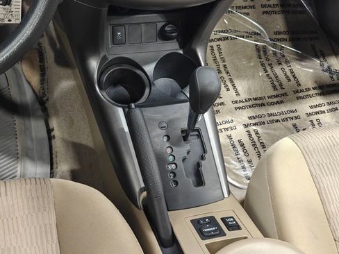 Used 2012 Toyota RAV4 4WD w/ Value Pkg image 9