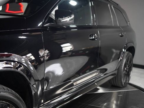 Used 2025 Mercedes-Benz Maybach GLS 600 4MATIC image 16