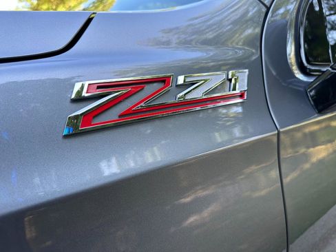 Used 2022 Chevrolet Suburban Z71 w/ Luxury Package AWD/4WD image 55