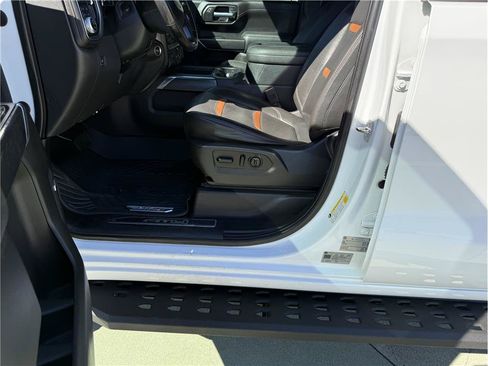 Used 2020 GMC Sierra 1500 AT4 w/ AT4 Premium Package AWD/4WD image 15