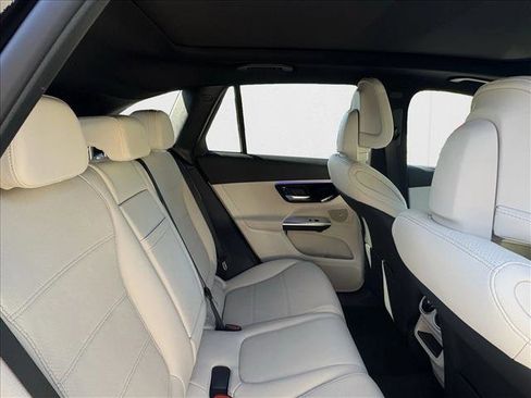 New 2026 Mercedes-Benz GLC 300 image 22