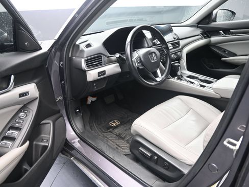 Used 2019 Honda Accord EX-L image 9