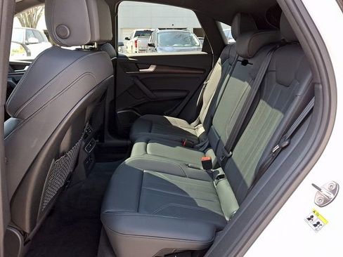 Used 2023 Audi Q5 2.0T Premium Plus w/ Premium Plus Package image 10