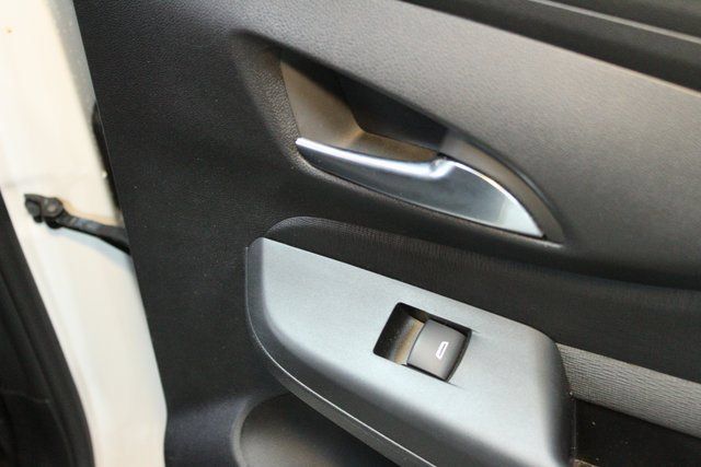 Certified 2025 Buick Envista Avenir FWD image 13