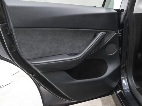 Used 2024 Tesla Model Y Long Range image 15