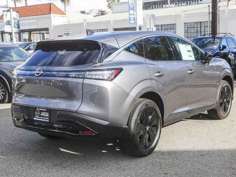 New 2026 Nissan Murano SV AWD/4WD image 8