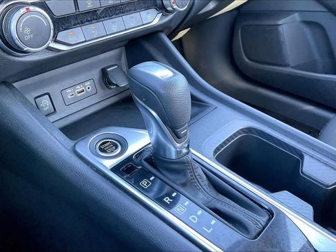 Used 2024 Nissan Sentra SV image 35