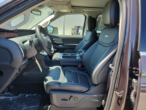 New 2026 Ford Expedition Max Platinum AWD/4WD image 10